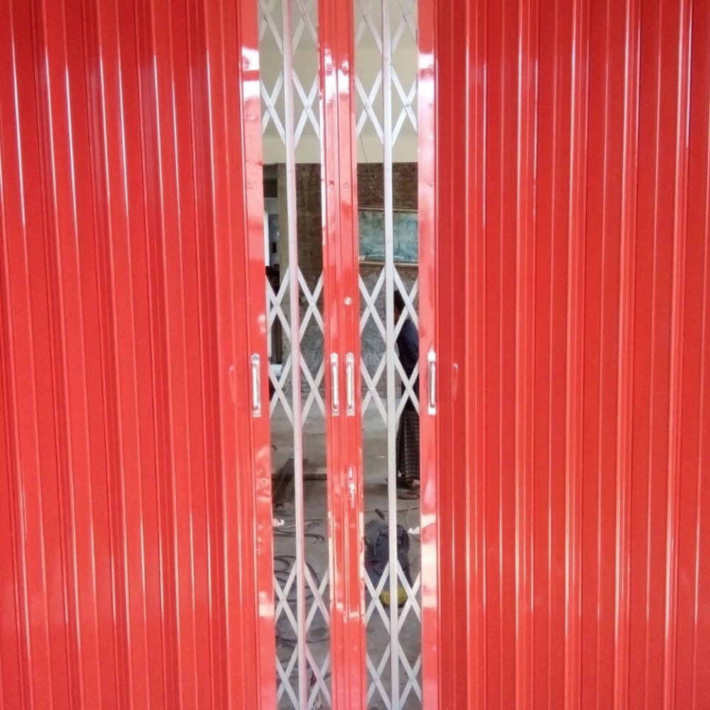 pintu harmonika Jombang